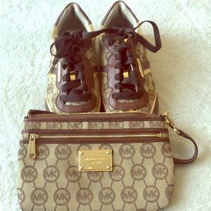 Michael Kors Pouch w/ Shoes